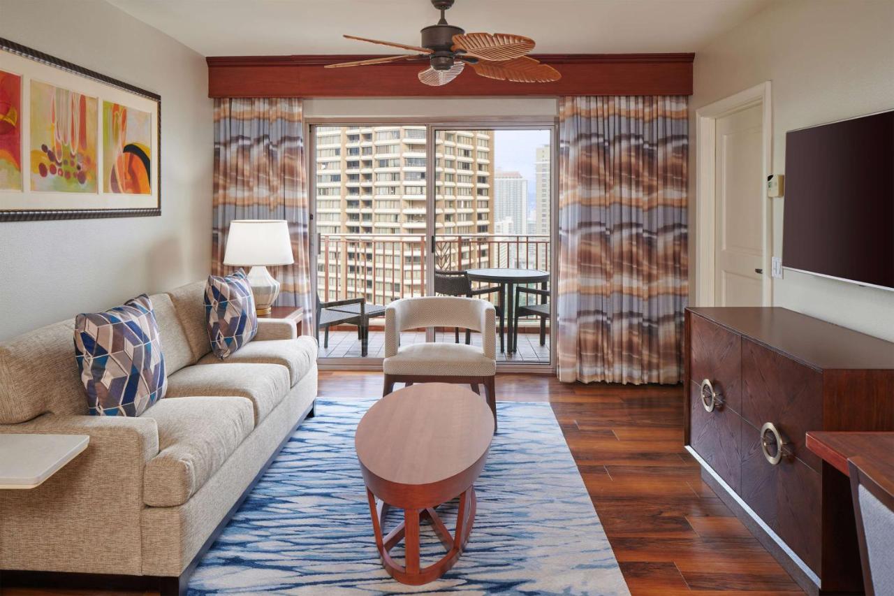 hilton grand vacations club grand waikikian honolulu beach hotel3