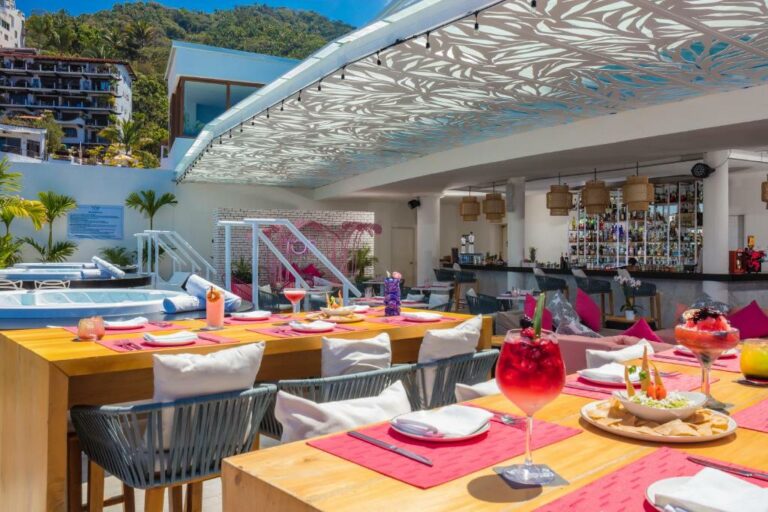 hotel almar puerto vallarta 9.jpg 768x512