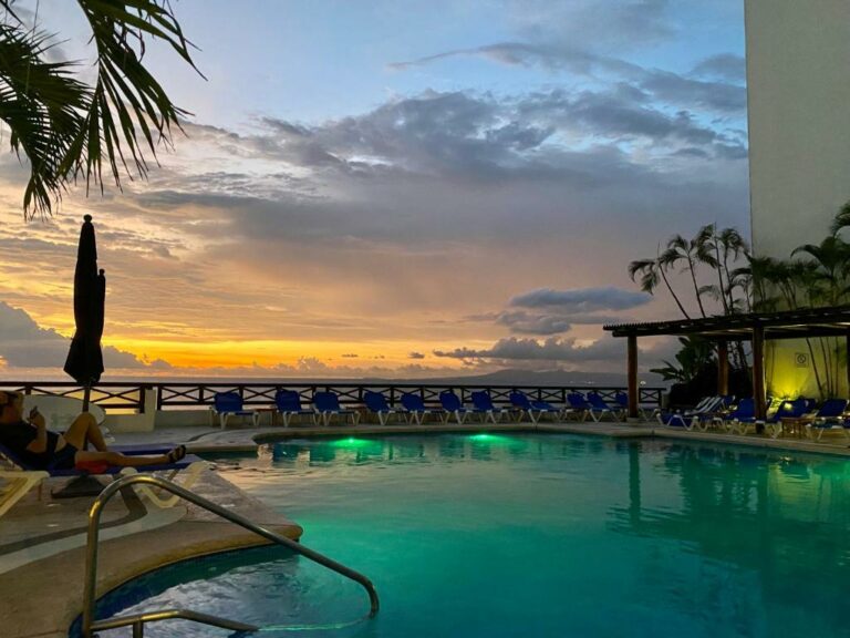 hotel costa sur puerto vallarta 10.jpg 768x576