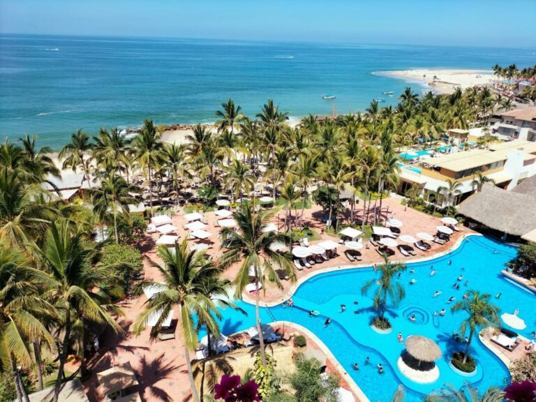 hotel fiesta americana puerto vallarta 2.jpg 768x576