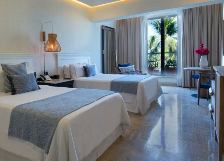 hotel fiesta americana puerto vallarta 3.jpg 768x551