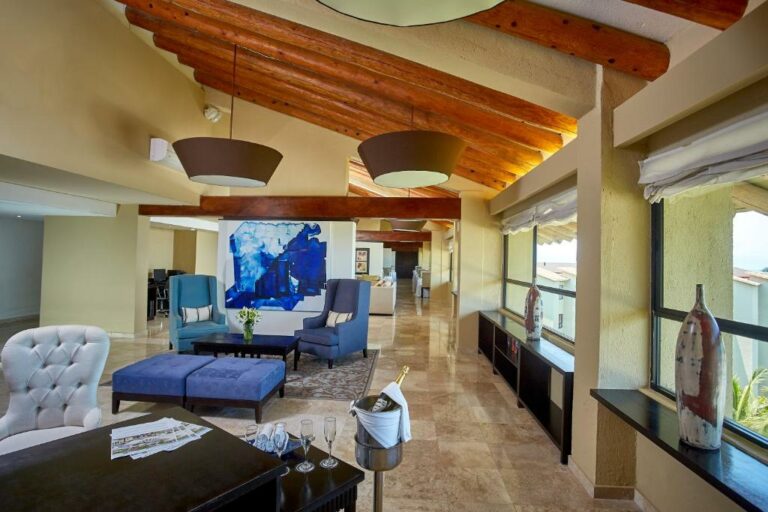 hotel occidental puerto vallarta 4.jpg 768x512