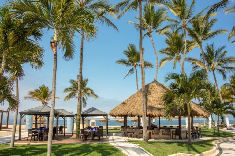 hotel the westin puerto vallarta 10.jpg 768x512