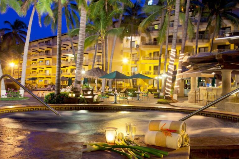 hotel villa del palmar puerto vallarta 3.jpg 768x512
