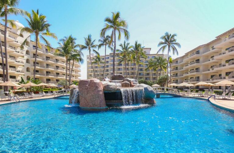 hotel villa del palmar puerto vallarta 5.jpg 768x504