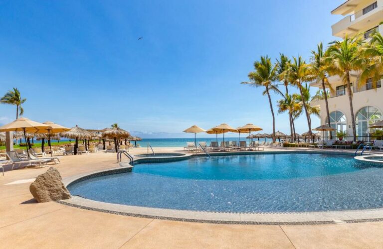 hotel villa del palmar puerto vallarta 6.jpg 768x500