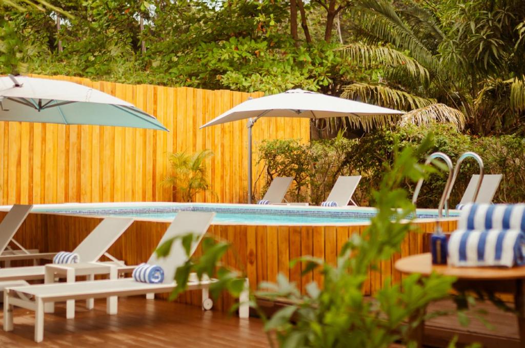 isla chiquita glamping beach hotel costa rica6