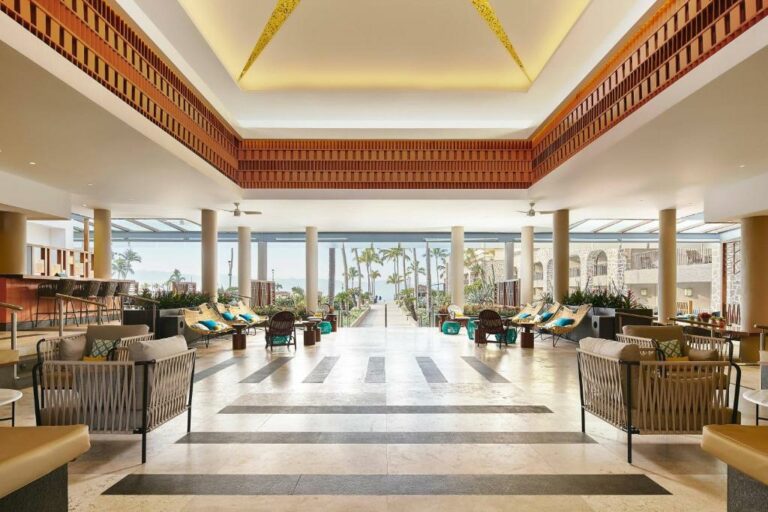 marriott puerto vallarta 2 768x512