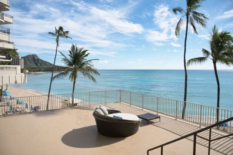 outrigger waikiki beach resort5 768x511