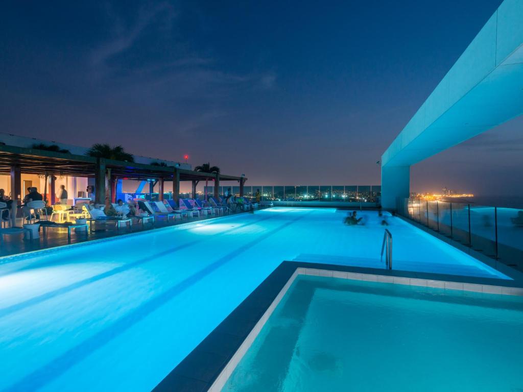 hoel las americas torre del mar 3