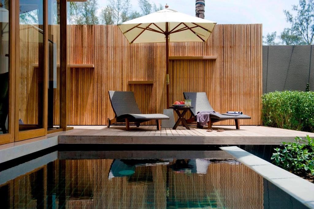 hotel renaissance phuket 9