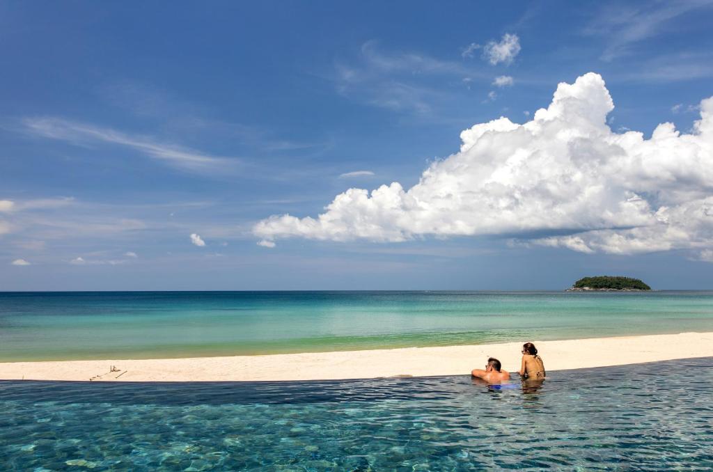 hotel the shore at katathani 4