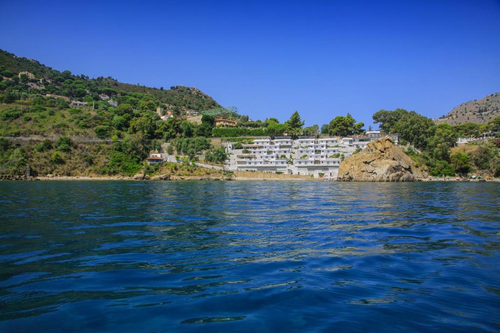 blue bay cefalu beach hotel sicily 3