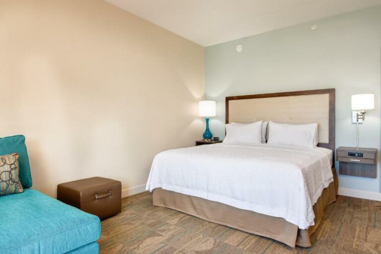 Hampton inn clearwaterbeach hotel 3 768x512