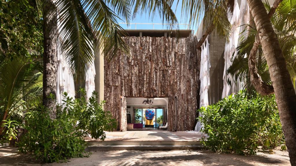 casa malca beach hotel6
