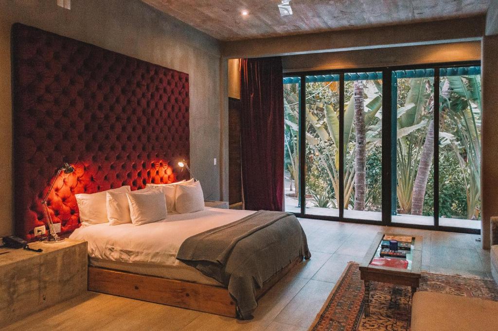 casa malca beach hotel7