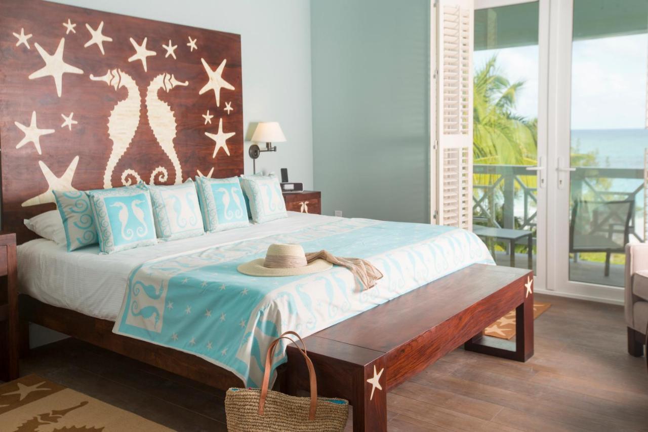 coral sands beach hotel bahamas11