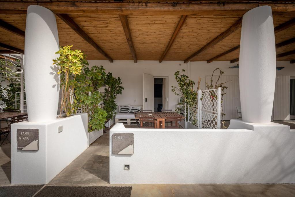 gabbiano relais stromboli beach hotel sicily 3