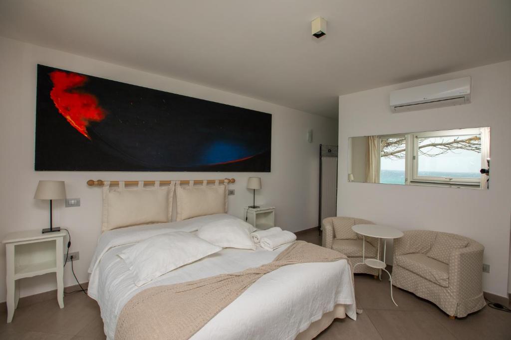 gabbiano relais stromboli beach hotel sicily 6