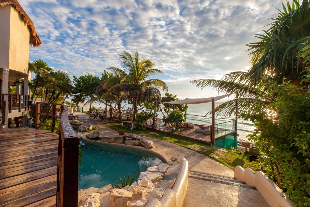 mezzanine beach hotel tulum3