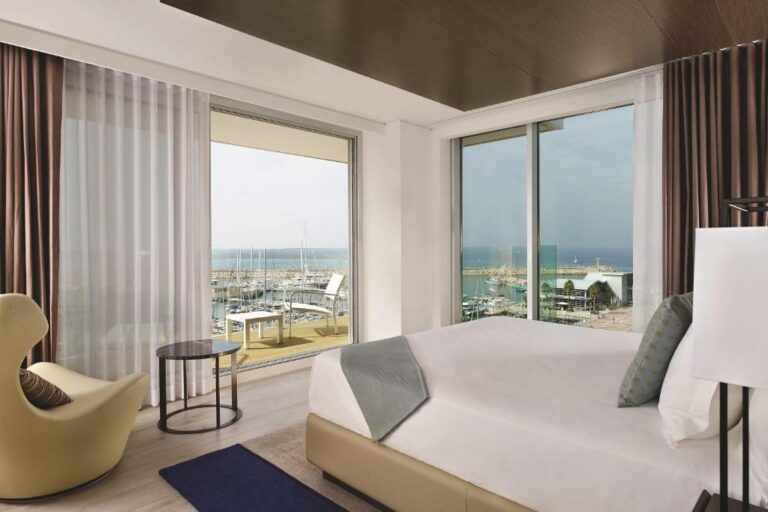 ritz carlton beach hotel 9 768x512