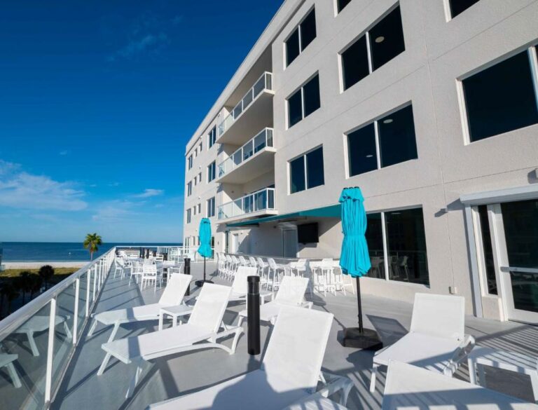 the avalon club clearwaterbeach hotel 5 768x585