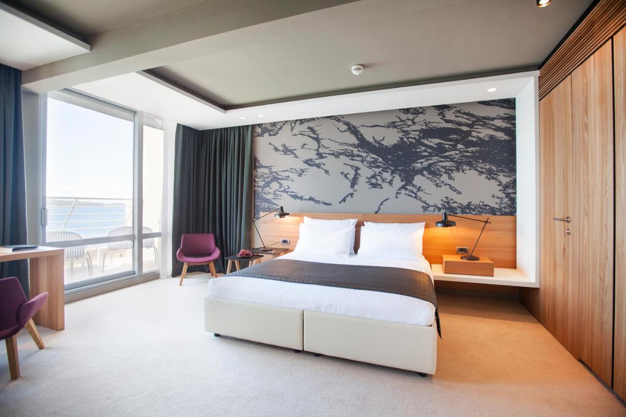 dubrovnik palace beach hotel croatia9