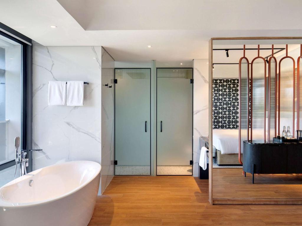 tribe bali kuta beach5