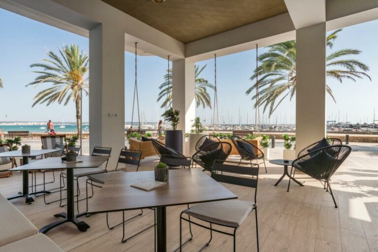 hotel las arenas1 768x512