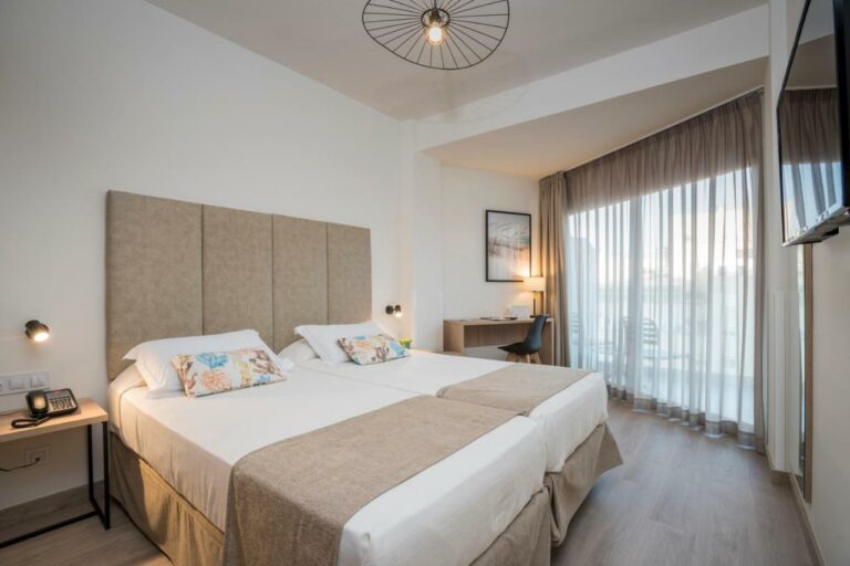 hotel las arenas3 768x512