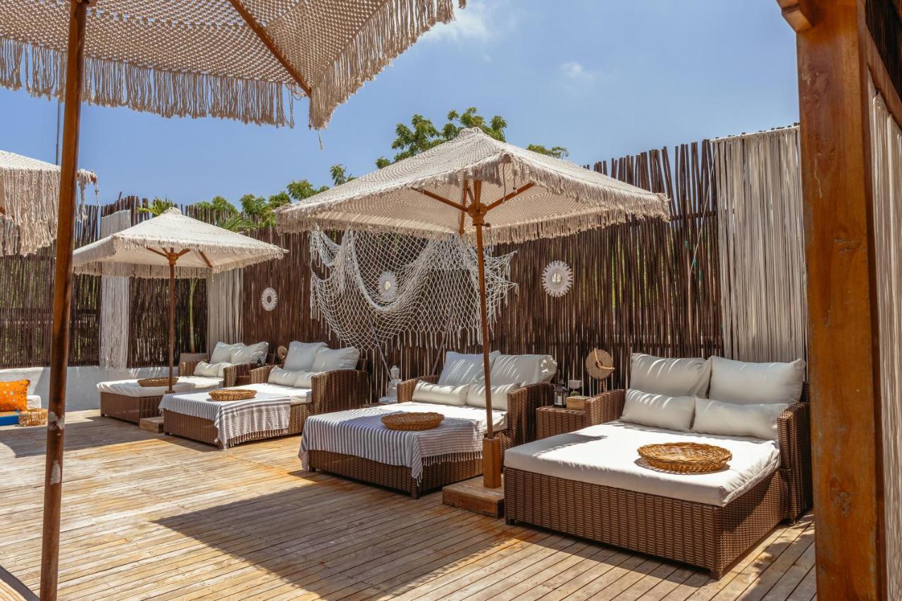 Bora Bora Beach Club Hotel