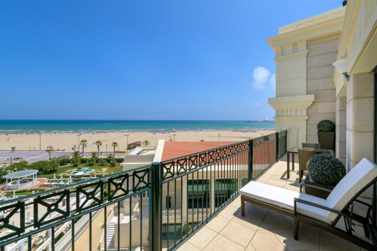 Las Arenas Balneario Resort VALENCIA00 768x512