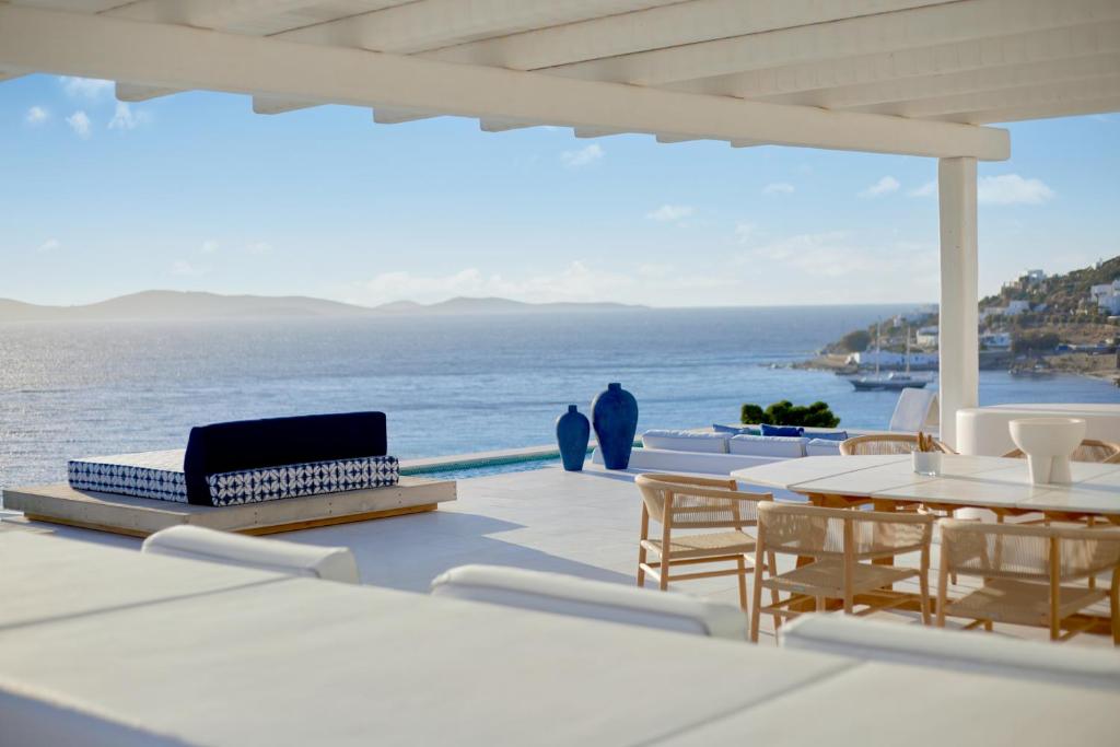 MYKONOS GRAND HOTEL AND RESORT 2