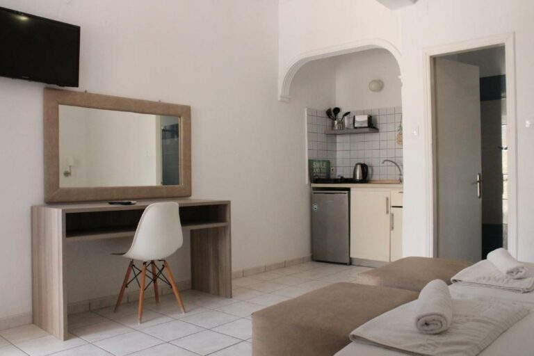 Stavros Beach Resort 7 768x512