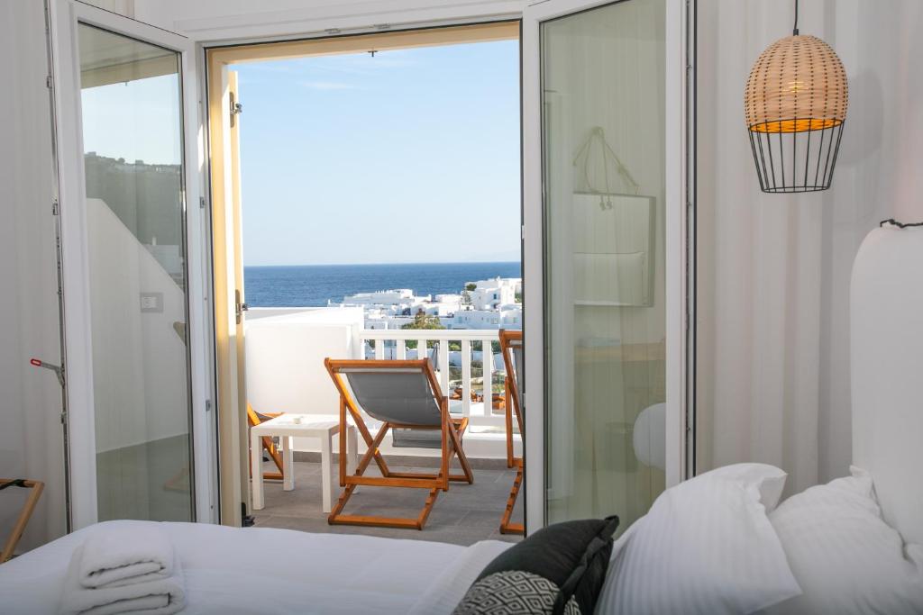 The George Hotel Mykonos 4