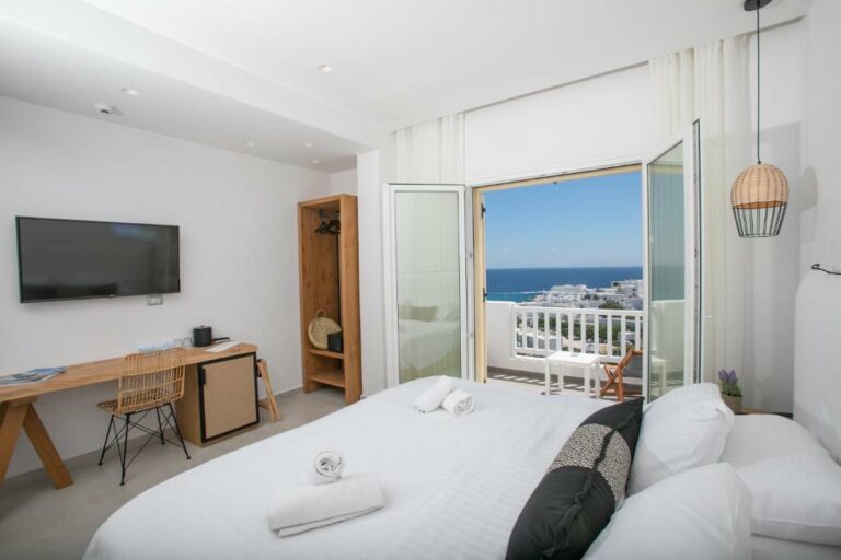 The George Hotel Mykonos 9 768x512