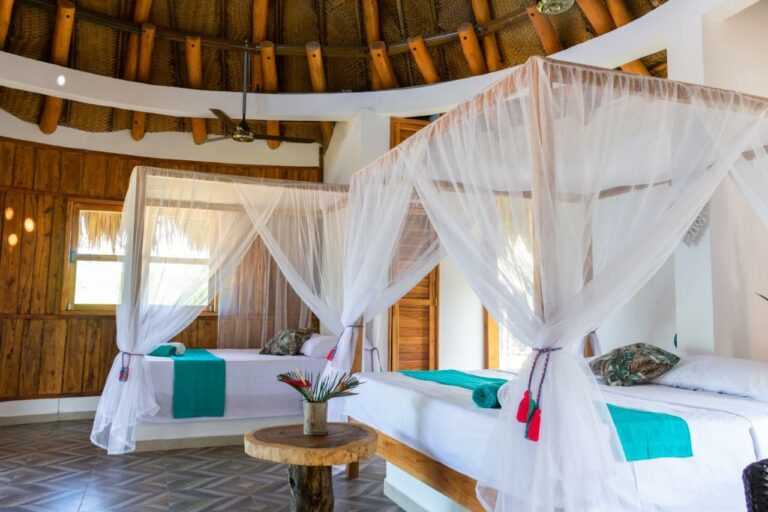 UUTTAAKA Eco Hotel7 768x512