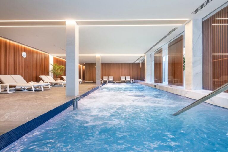 marina badalona beach hotel barcelona7 768x512