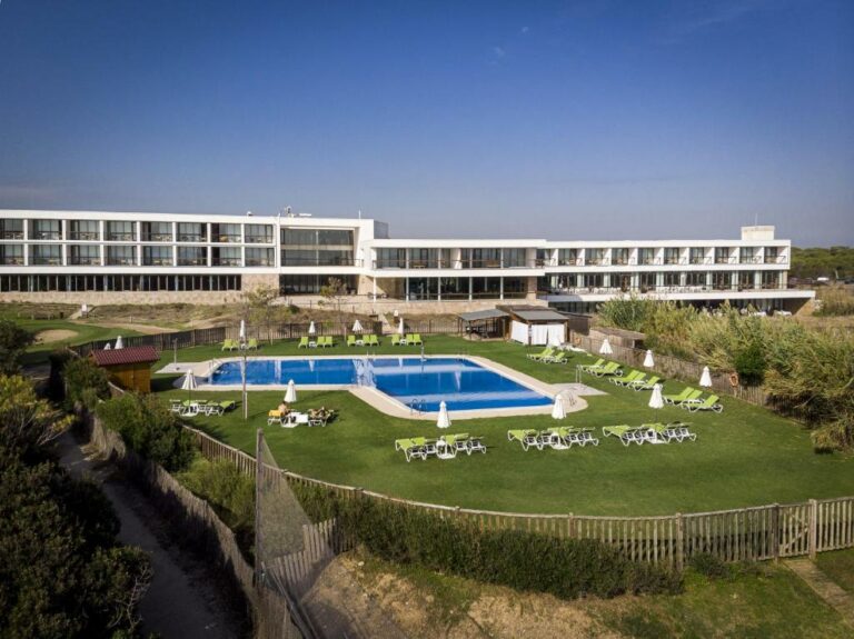 parador de el safer7 768x575