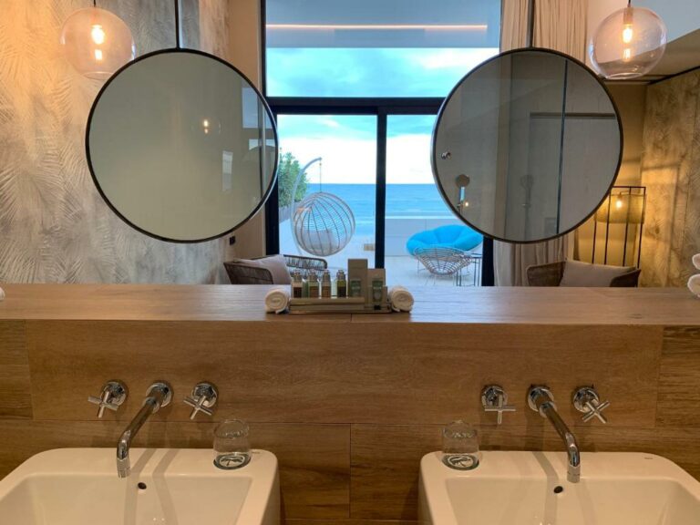 playa grande barcelona beach hotel4 768x576