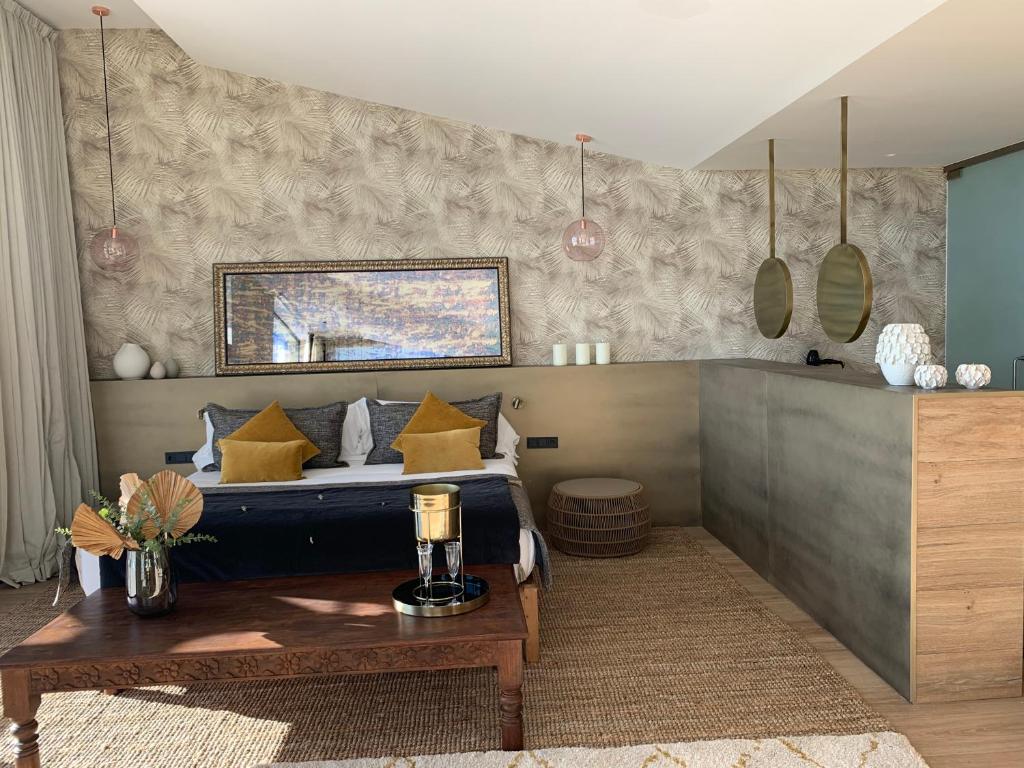 playa grande barcelona beach hotel9