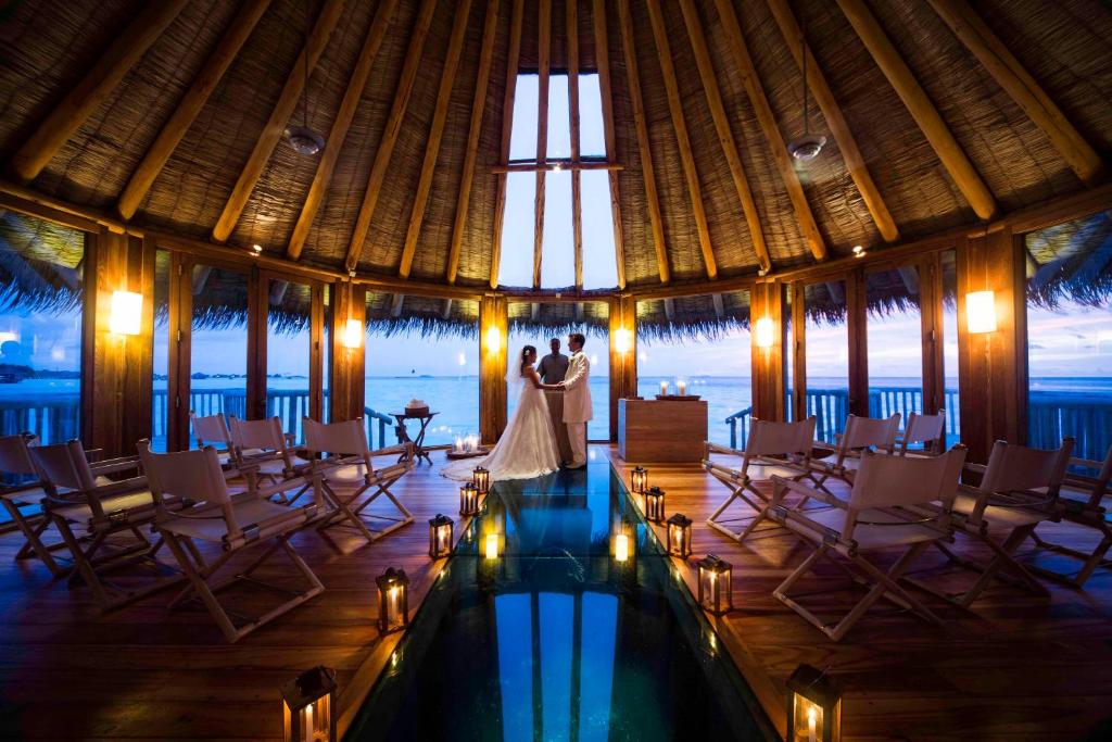 gili lankanfushi beach hotel maldives 2