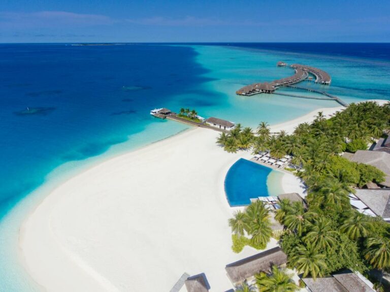 velassaru maldives 1 768x575