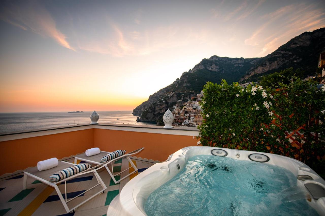 Eden roc suites beach hotel3