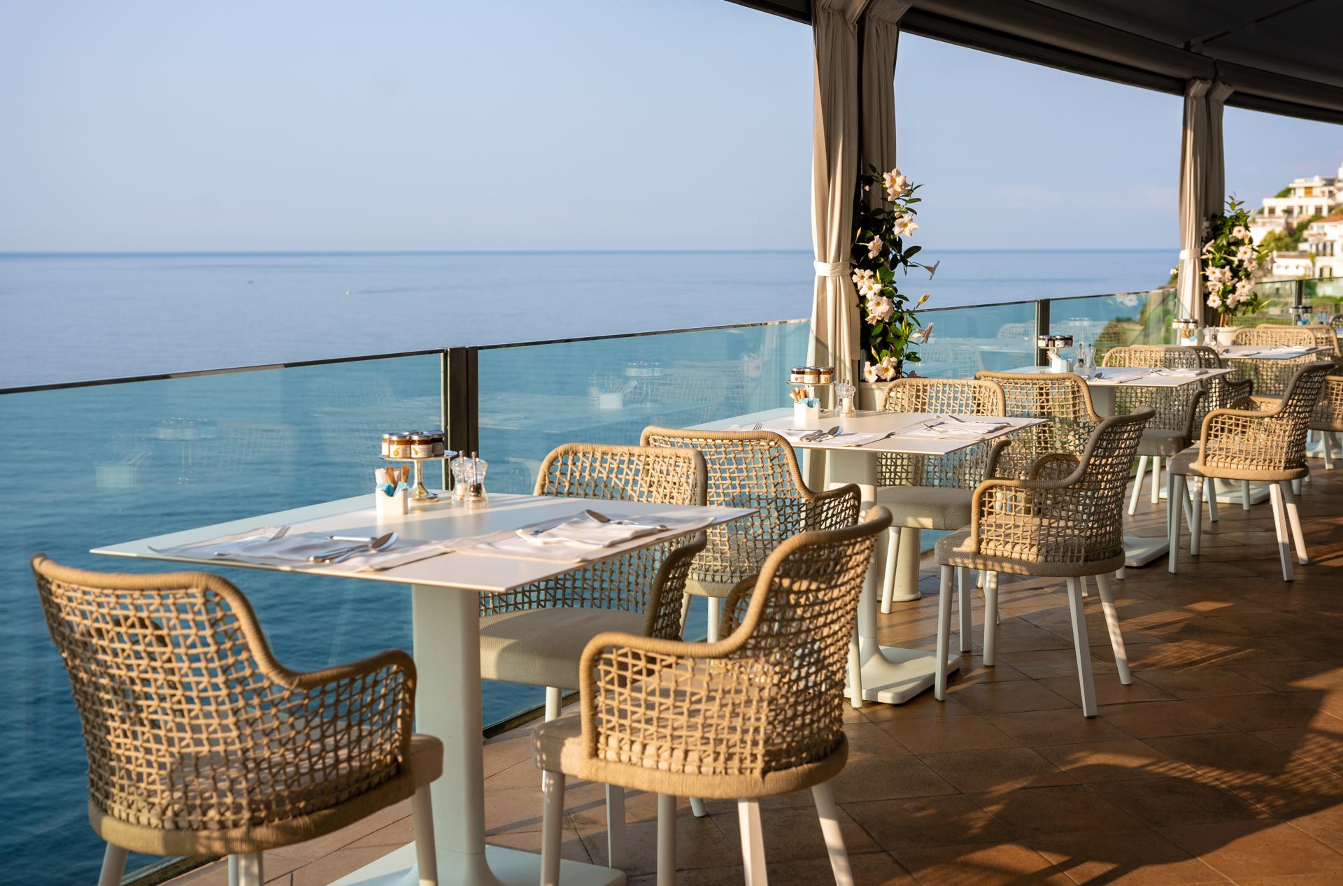 miramalfi gallery dining 03