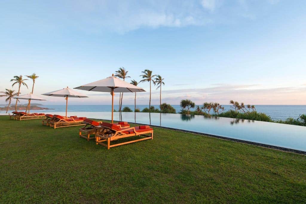 cape weligama, Beach hotel Sri lanka