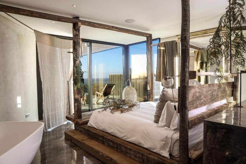 Areias do Seixo , Beach hotel Portugal